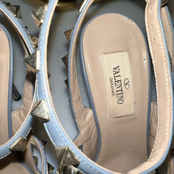 Valentino Rockstud Heels size 37 1/2 - Picture 2 of 6